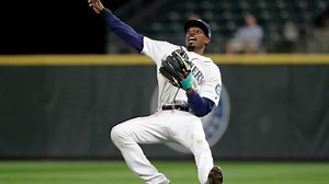 Mariners' Dee Gordon on injured list with quadriceps strain