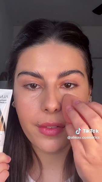 Dry, sensitive skin girlies rise up 🗣️ @Nicole Elliott is spilling about Skin Perfecting Hydrating Tint & why you neeeeed it in your routine