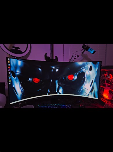 Revamp Your Desktop with The Terminator Wallpaper