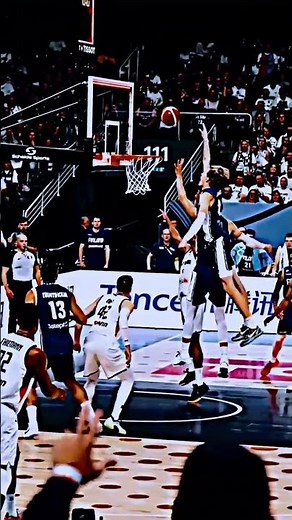 🏀 Gravity-Defying Dunk 😱🔥