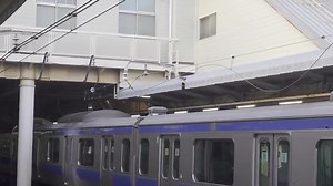 ( source twitter ANN news ) Joban Line train pulled down overhead wiring at Ueno station | Japanese Trains - 日本列車