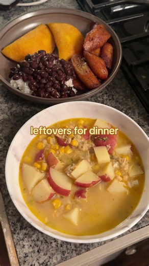 did a mix of leftovers and takeout 👌🏼 ingredients: rice beans chicken bouillon tomato bouillon garlic powder #dinner #dinneridea #leftovers #cheapmeals #budgeting