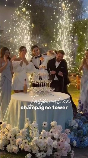 Champagne Tower Inspiration for your wedding! ✨🥂