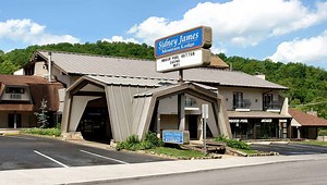 Gatlinburg Live Videos - Sidney James Mountain Lodge in Gatlinburg, TN