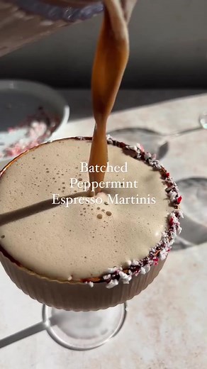 Day 19 of the 25 days of cocktails & you already know we have to make the Batched Peppermint Espresso Martinis 1.5 cups vodka, or vanilla vodka 1 cup cold brew 1 cup coffee liqueur 4 oz peppermint mocha syrup (told you we’d use it) 1 cup ice Rim glasses with chocolate syrup and crushed candy canes. Place in the freezer to chill. Add all the ingredients in a blender and blend until smooth. If you don’t have peppermint syrup, I suggest using a splash of peppermint extract and add to taste! Pour & 