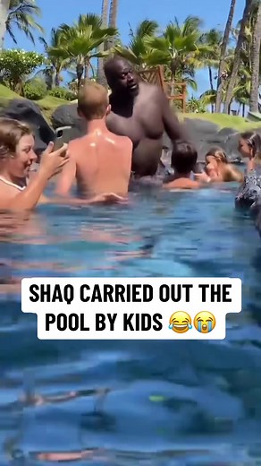 Shaq's Hilarious Swimming Pool Encounter