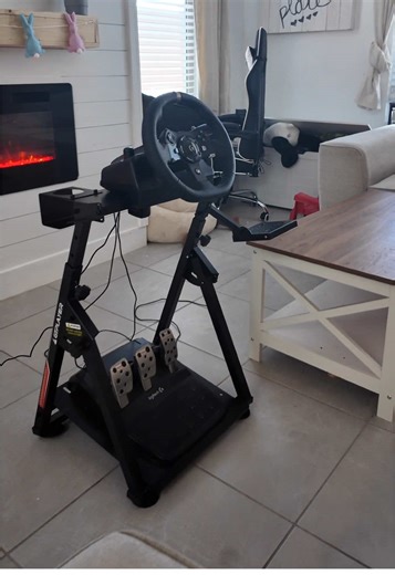 Upgrade Your Sim Racing with GTPLAYER's Sturdy Stand