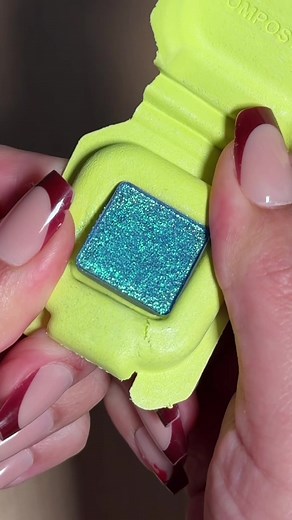 Custom Eyeshadow Palette with Half Magic Shadows