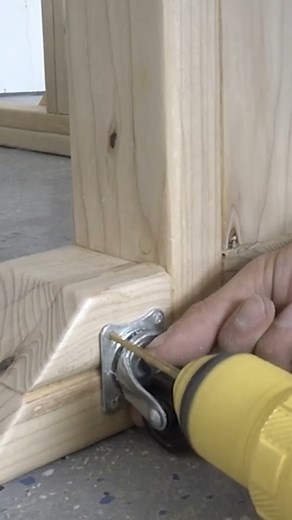 DIY Weight Bench #diybuild #builders #weightbench | Modern Builds