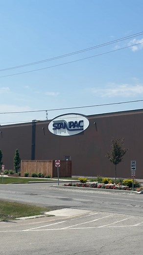 At Stanpac, we believe packaging is the first taste of your product — a promise of the quality inside. 🌟🍦 Take a look at how our team creates premium ice cream packaging with bold prints, vibrant colours, and unmatched precision, giving your product the shelf presence it deserves. Learn more at bit.ly/IceCream-Stanpac. 🔗 | Stanpac