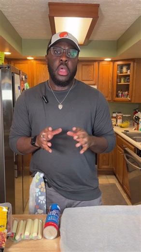 Childhood Nostalgia: Homemade Cheese Stuffed Breadsticks Recipe