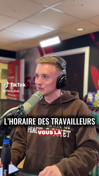 Comment vous faites ceux qui se lèvent tôt ?? 🥱 @Charles Brunet LE CABARET DES COMIQUES | Tous les matins de semaine à 8h10 🎙️ Debout les comiques 🤝 @Pascal Cameron @Alphé Gagné @Joanie Duquette 📲 Dès 5h30 en semaine | Rattrapage sur le web appli Cogeco Média #levetot #travailleurs #ckoi #humour #radio #comique