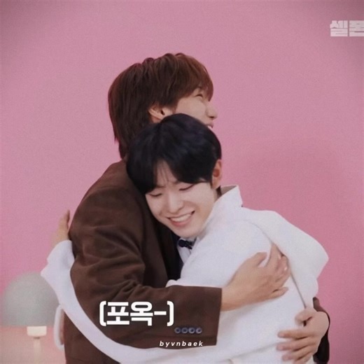 exo’s biggest fanboy, yushi 🥺 #exo #yushi #nctwish | EXO