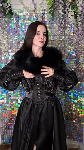 New burlesque robe design with detachable faux fur elements