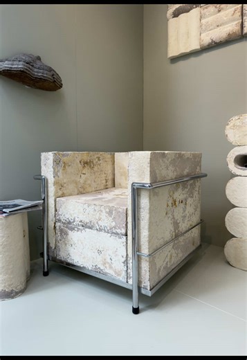 Mycelium LC2 Chair: A Modernist Design Icon