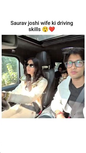 saurav wife ki driving skills 😲❤️#ientertainyou1 #sauravjoshiincome #sauravjoshivlogs #shortsviral
