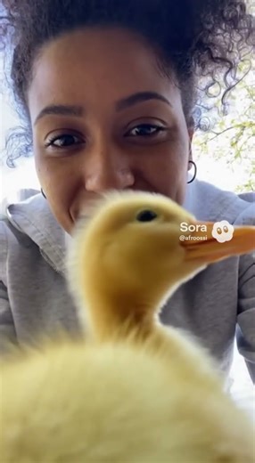 Duckling Answers a Kiss Sound! The Curious Reply Peep! 🐥💬