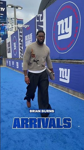 Arriving for Sunday Night Football 😮‍💨 #shorts #nfl #nygiants #giants #sundaynightfootball