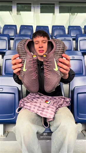 Unboxing the new Kylian Mbappé Signature Boot at the Bernabeu 🥶 #football #footballboots #absoluteteamsport #nikemercurial