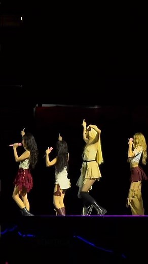 BLACKPINK Performing “Lovesick Girls” Live in Barcelona | #lovesick_girls #concert #shorts