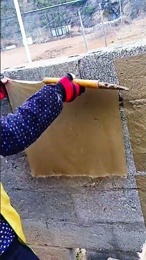 Pasting process of paper onto the wall