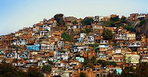 Favela ou comunidade? Qual o melhor termo a ser usado?