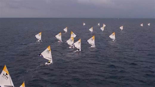 Chasing horizons and making history. ⛵🇪🇨 Youth, Master & Woman 2025 in Salinas Yacht Club - Oficial.Together with Zim Sailing and International Sunfish Class Association.” Thank you for a wonderful week! | Rocqui Martis 'Pebble in motion'