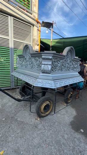 Work In Progress Carosa 5x5 feet😇 for more details: Contact us here 👉09396395632 VIBER/WHATS UP ACCT:09396395632 WE SHIP NATIONWIDE PO😇😊 ALSO AVAILABLE: ✔ALTAR/RETABLO ✔ALTAR TABLES ✔LECTERN/PODIUM ✔TABERNACLE ✔PRIEST CHAIR ✔KNEELERS ✔CHURCH PEW ✔AND OTHER CHURCH FURNITURES ✔️CAROSA >MADE BY: TRIPLE 9 FURNITURE & SCULPTURE > 09396395632 ☆Hand made carvings ☆Well detailed design ☆Solid wood ☆Gol d leaf/ Varnish finish ☆💯 Quality made affordable ✔️Made to order ✔️We can also do customized des