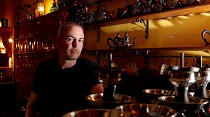 À Aix-en-Provence, au bar à chicha L'Orienthé, "on est comme dans les virages du Vélodrome"