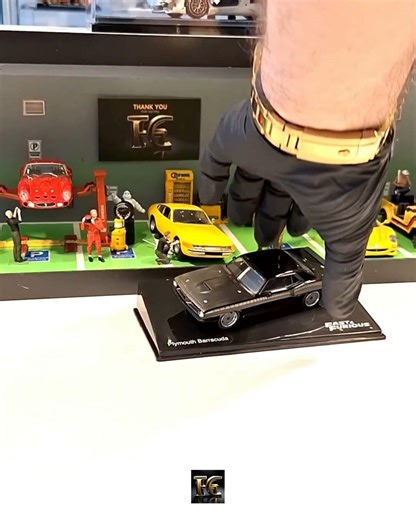 The Furious 7 'Cuda | 1/43 Scale 1970 Barracuda Showcase