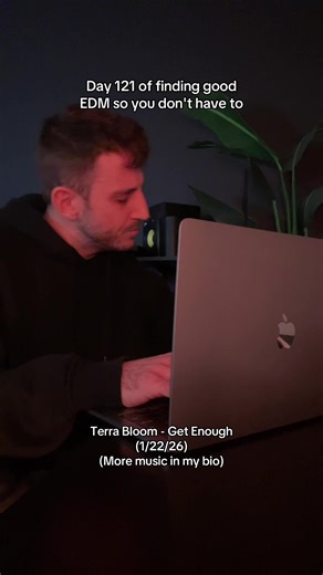 Where are the EDM fans at? #fyp #edmtiktok #edm #housemusic #melodichouse