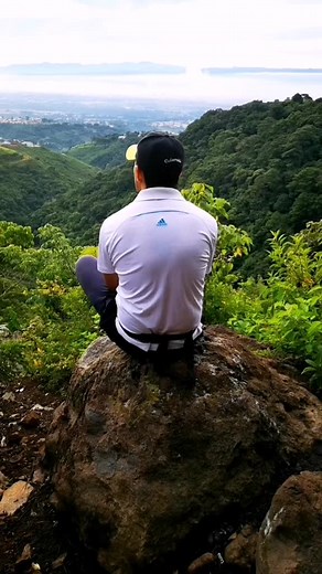 Stunning Views of Guatemala's Lush Landscape