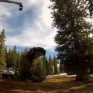 Gear up! #Fast7 brings the franchise to a whole new level. Check out this #7SecondsOf7 behind-the-scenes clip for a sneak peek at what you can expect to see. | Fast & Furious