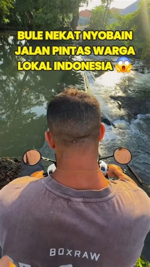 Hilarious! This Curious Foreigner Purposely Takes an Extreme Route to Look Like Akamsi 🤣🛵
