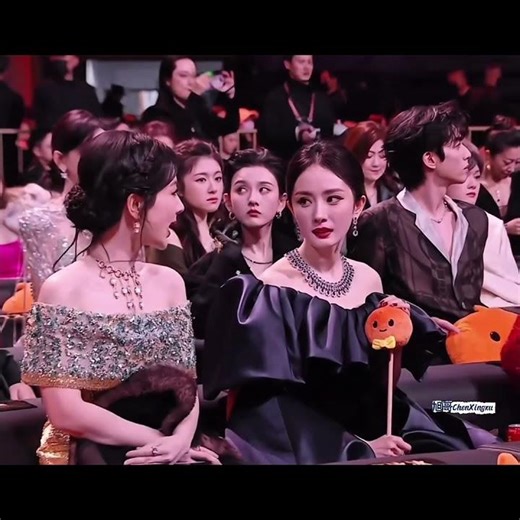 Yang Zi’s nonstop cute chatter while sharing Tree of Life filming stories with Yang Mi! #杨紫 #白菊 #生命树
