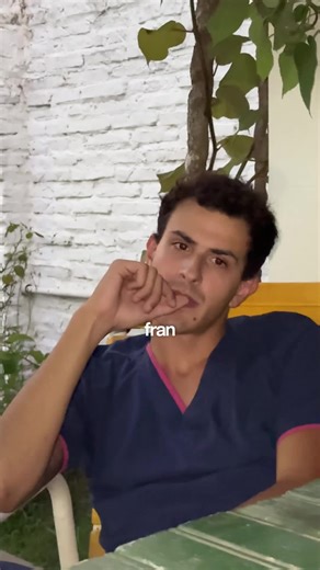 El control de grosor mínimo en Exocad es clave para evitar restauraciones demasiado delgadas, que pueden fracturarse o no fresarse/imprimirse correctamente. Te “salva” al alertarte si alguna zona está por debajo del mínimo recomendado por el material (como zirconio, disilicato, etc.), permitiendo corregir antes de fabricar.