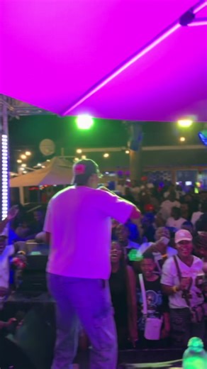 1 kuNamibia vanondidana nezita rangu repachitupa chairo🤭😁😁 2 Haaa tikungoti home and away akomana 🗣️😀😀