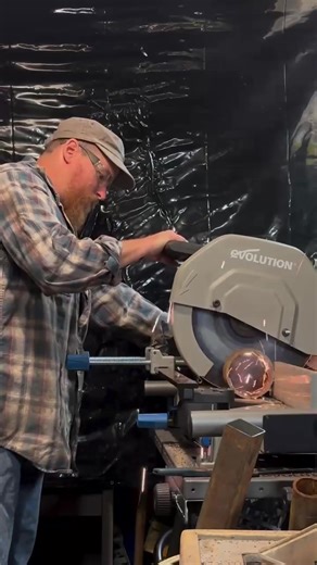 ⚡ Lightning-fast metal cuts. Cold to the touch. The Evolution S355MCS Metal Cutting Saw delivers unmatched precision and power — now with the summer price cut, only £699.98! 💥 #metalcutting #metalwork #evolutionpowertools #evolutiontools #powertools