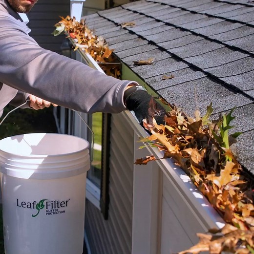 The LeafFilter install process is as easy as 1,2,3.. Step 1️⃣ Clean Step 2️⃣ Seal Step 3️⃣ Install Learn more about LeafFilter, here: https://gutte.rs/2TTVBlE | LeafFilter Gutter Protection