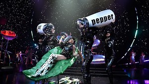 Katy Perry is headed to Louisville and here's all of the crazy stuff you'll see