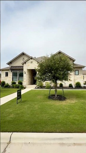 🏠 The Perfect One-Story Home in Santa Rita Ranch? See Inside This Luxury Texas Home