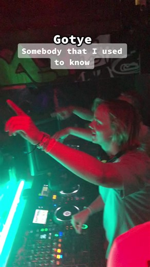 One of the craziest edits I’ve ever heard #gotye #memories #clubnyx #somebodythatiusedtoknow #dj #techhouse #edit #remix #amsterdam