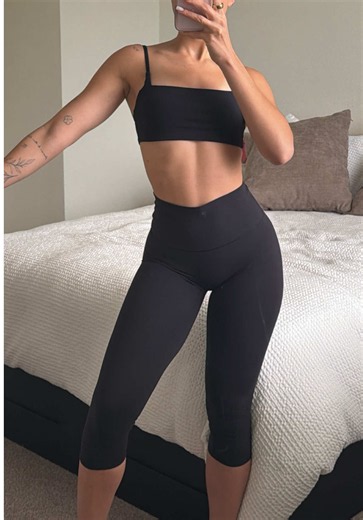 New Capris Alert: Best Capri Leggings & Yoga Pants Finds