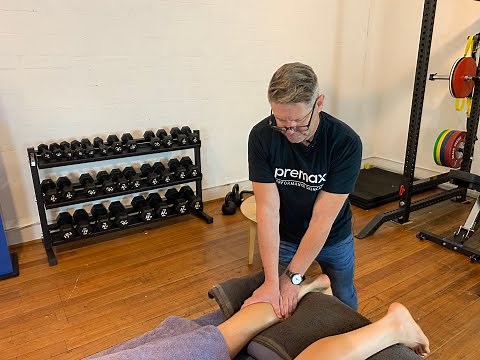 Warm Up Massage for the Calf Muscles with Stuart Hinds