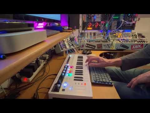 Between Signals - Using the Doepfer Ribbon Controller