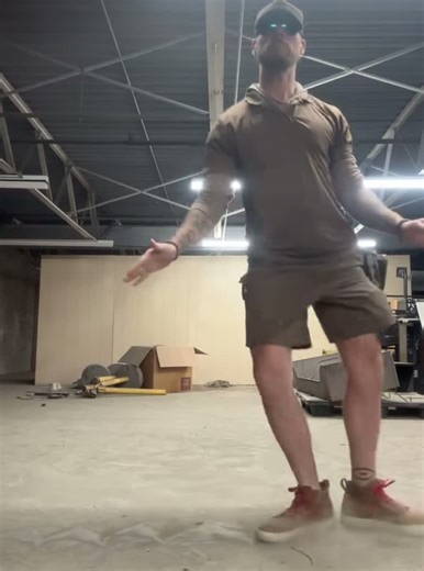 Dancing be the reason someone smile today #keepdancing #keepsmiling #enjoylife #havesomefun #bethereasonsomeonesmilestoday #humpday #spreadlove