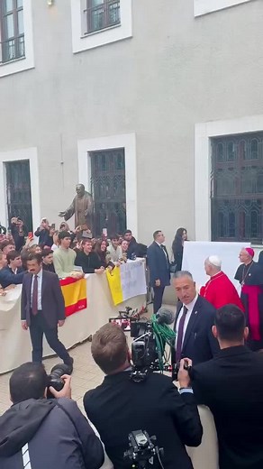 Pope Leo's Visit to Istanbul's Catholic Cathedral