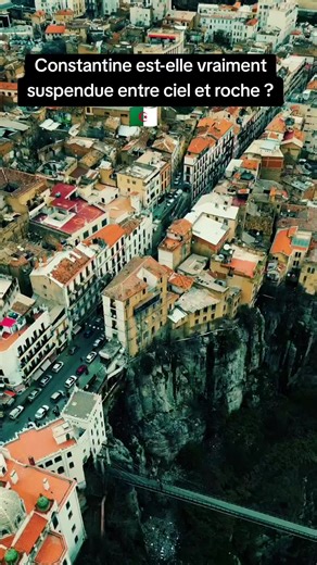Constantine, la ville des ponts suspendus ✨ Entre ciel et roche, chaque pont raconte une histoire. Un voyage au cœur de la capitale de l’Est algérien 🏙️🌉 #Constantine #PontsSuspendus #Algérie #VilleDesPonts #travelalgeria