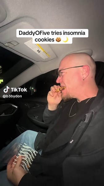 DaddyOFive Tries Insomnia Cookies: A Tasty Review