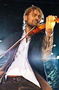 SMOOTH CRIMINAL (EN ESPAÑOL) - David Garrett - LETRAS.COM